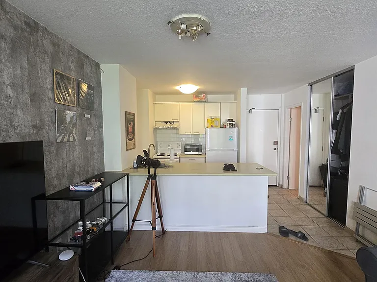 1333 Hornby St #323 — Photo 4