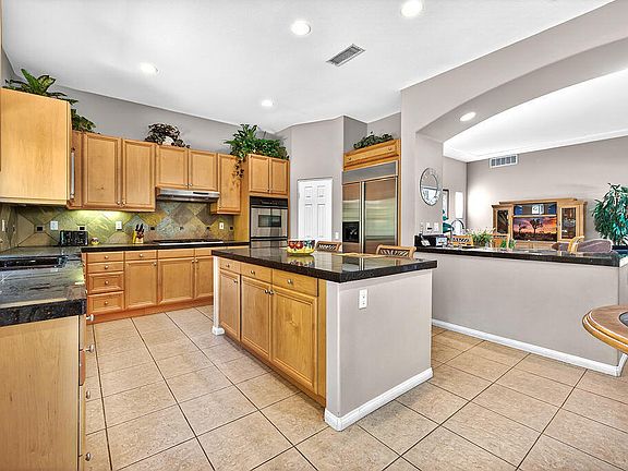 3rd image of 74 Rocio Ct