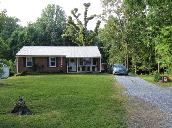 1288 Tucker Ter, Evington, VA 24550