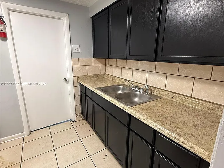 2644 West St — Photo 3