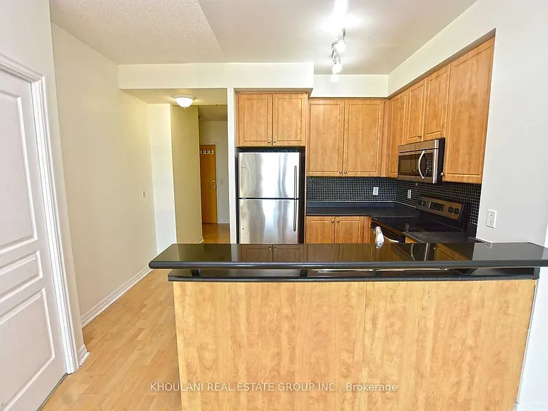 220 Burnhamthorpe Rd W #2201 — Photo 4