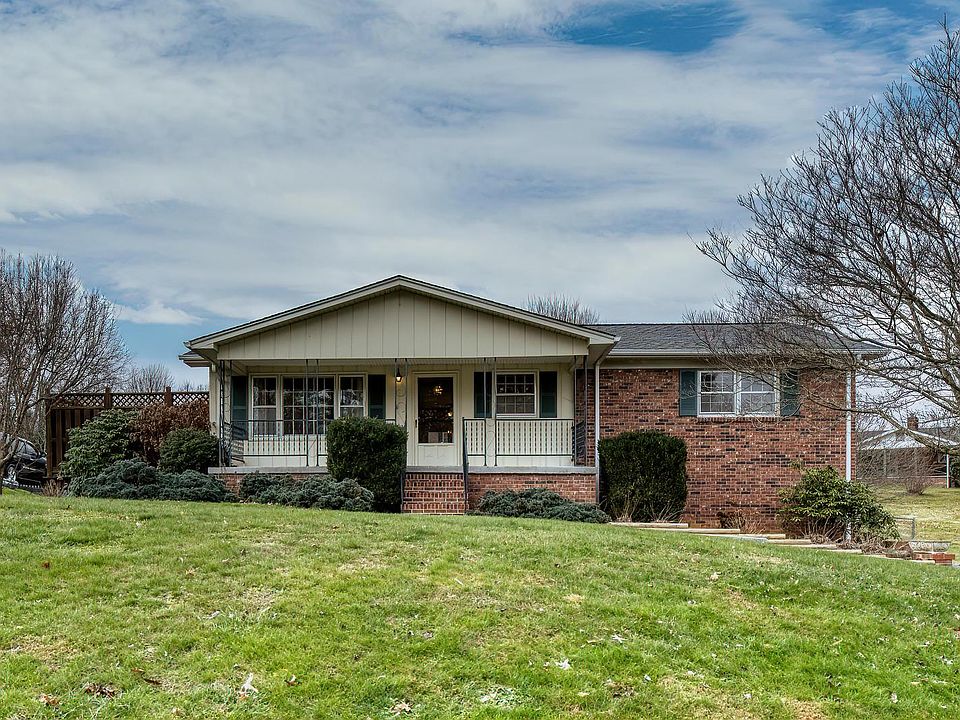 1st image of 145 Patriot Cir