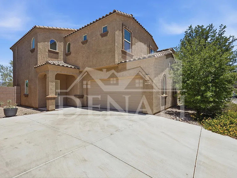 8895 E Abrams Loop — Photo 1