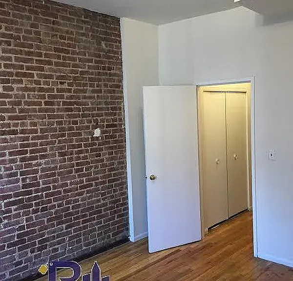 325 E 92nd St #4B — Photo 4