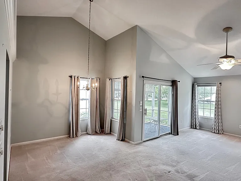 3843 Constitution Dr — Photo 1