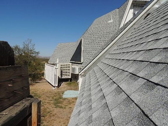 3rd image of 15484 Laguna Seca Dr