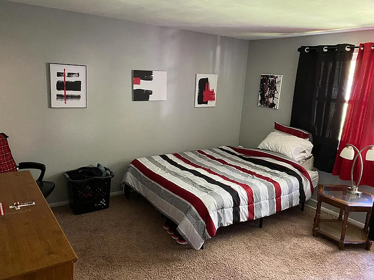 bedroom does not show new life proof plank flooring which is thruout house.
