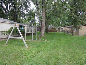 1st image of 27600 Marilyn Dr