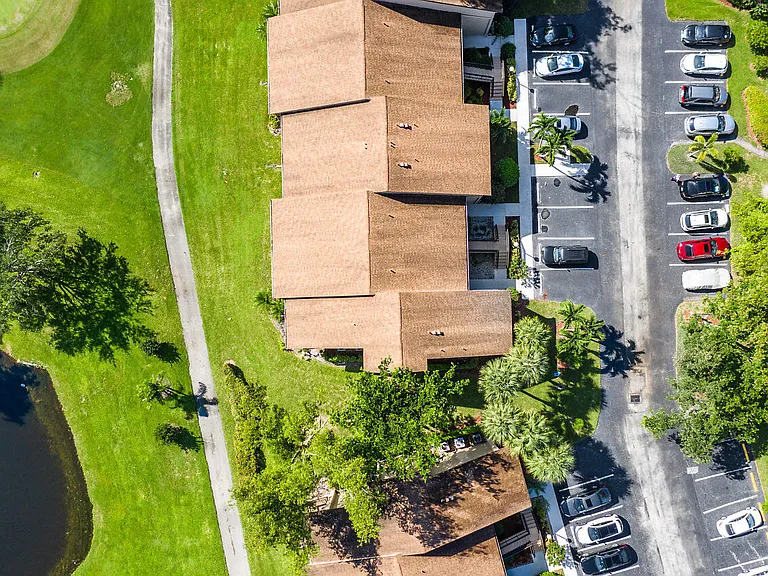 5087 Oak Hill Ln — Photo 16