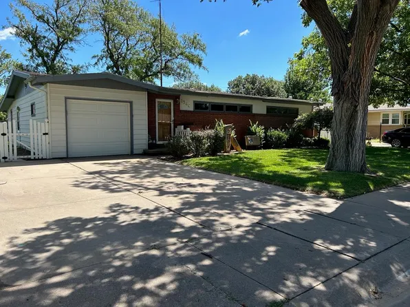 1344 Van Fleet Ln, Great Bend, KS 67530