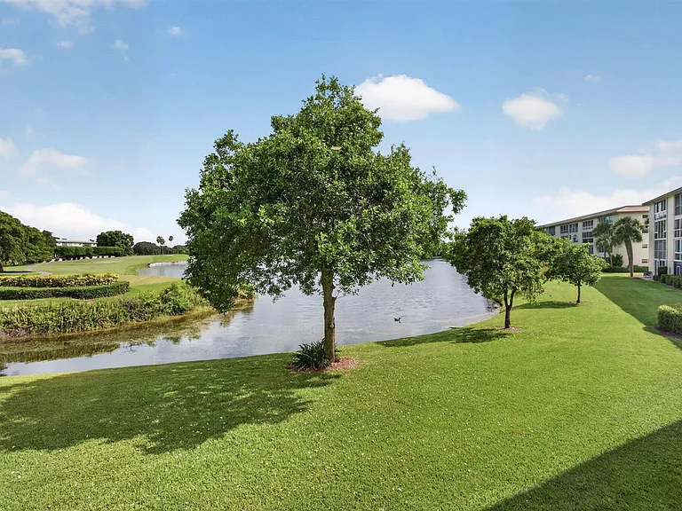 3205 Portofino Point #C2 — Photo 42