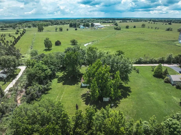 123 McLeod St, Cuba, MO 65453