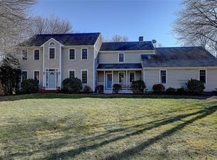 11 Seaview Dr, Barrington, RI 02806