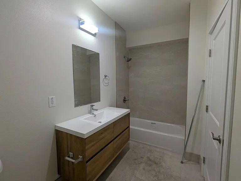 14411 Vanowen St #212 — Photo 7
