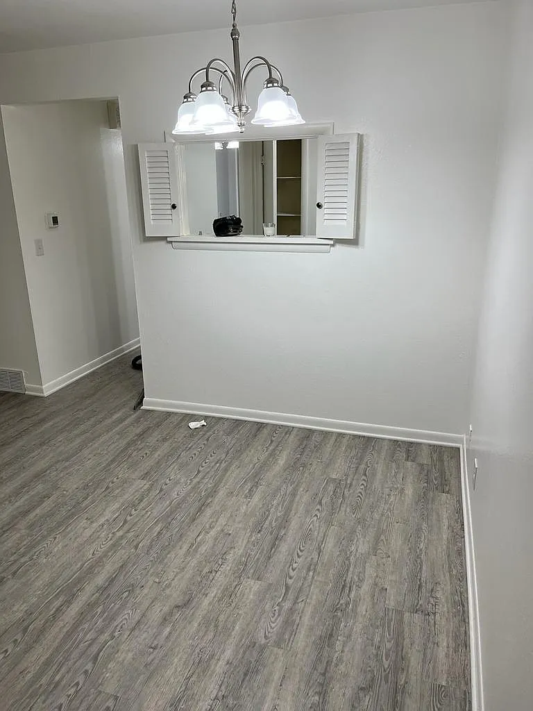 5831 W Benalex Dr — Photo 3