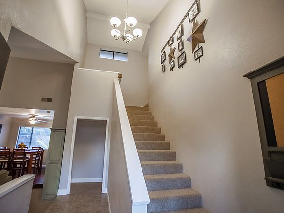 2nd image of 303 W Paul Ave