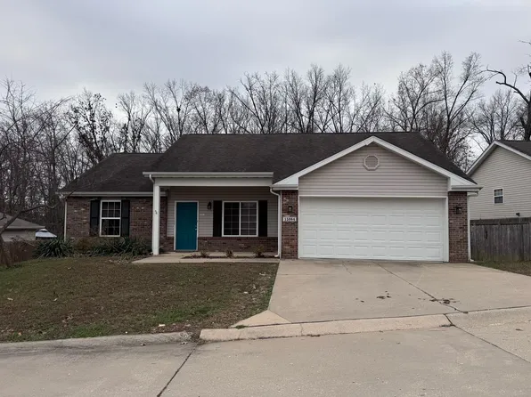 15984 Tracker Ln, Saint Robert, MO 65584