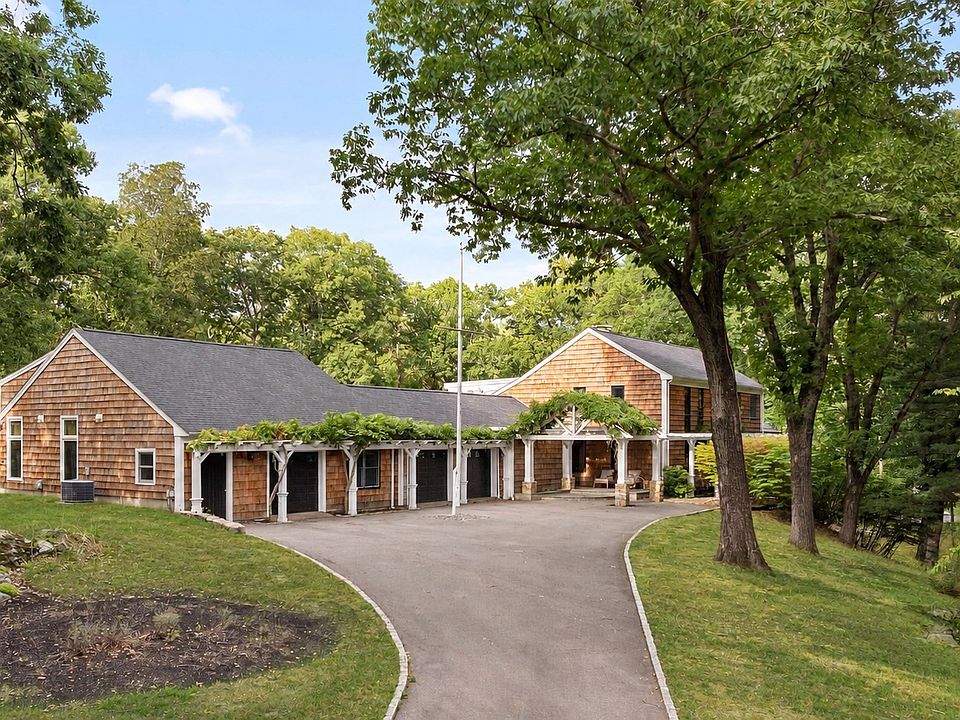 1st image of 8&10 Evergreen Ln