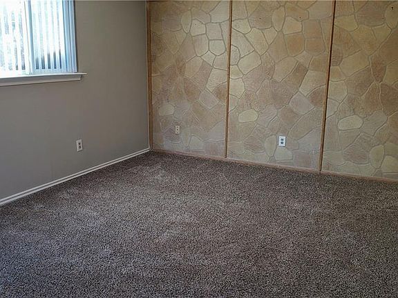 5th image of 1217 Savannah Ct