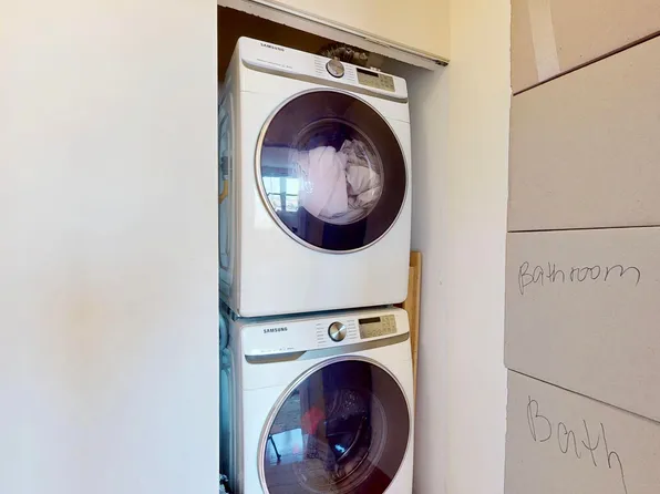 60 Oceana Drive West image 22 of 39