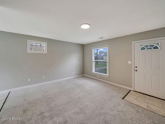 5th image of 11109 Benson Ln