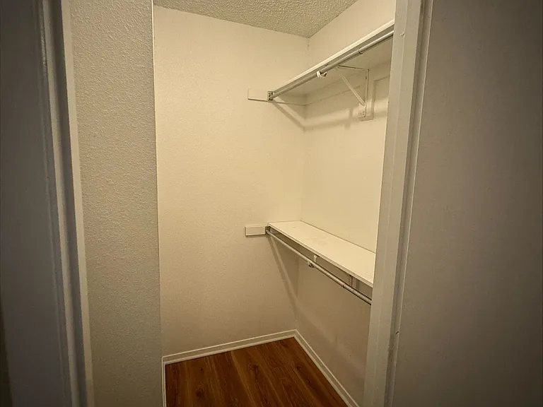 1227 Dallas Dr — Photo 17