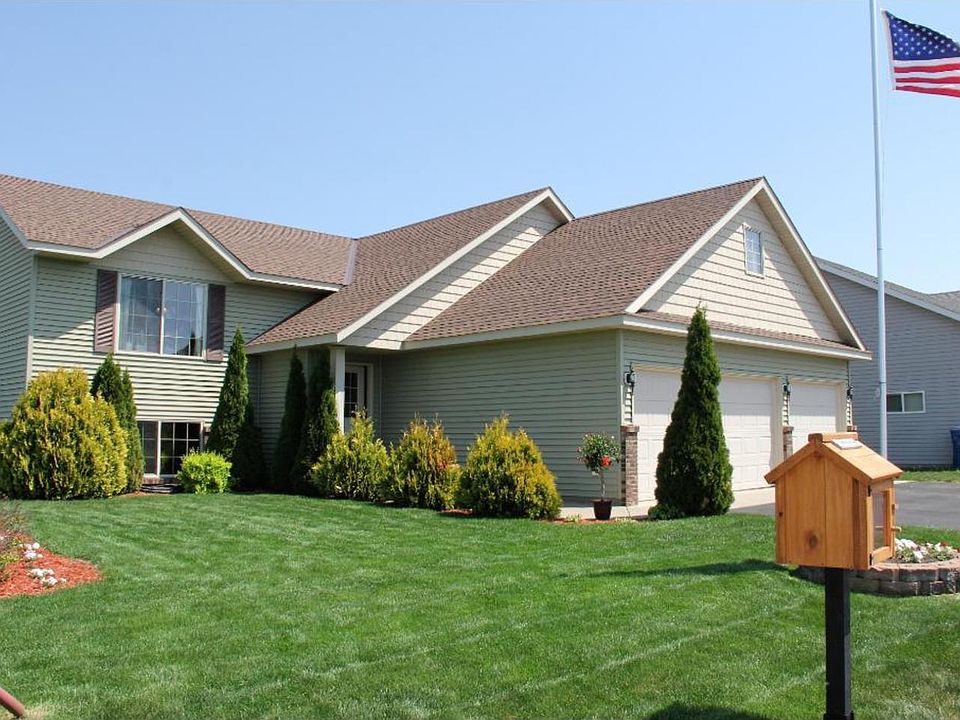 1st image of 1339 Onyx Way NE
