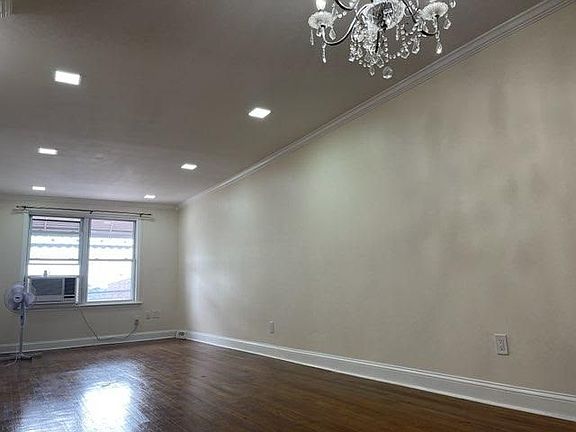 4th image of 859 E 93rd St Floor 2