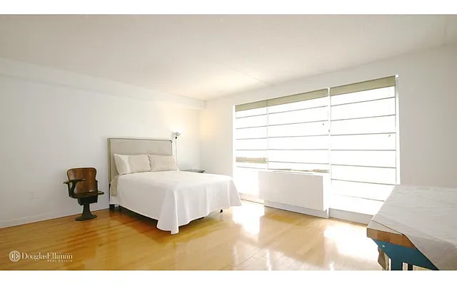 Rented by Douglas Elliman | media 28