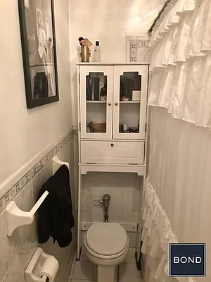 Rented by Bond New York | media 29