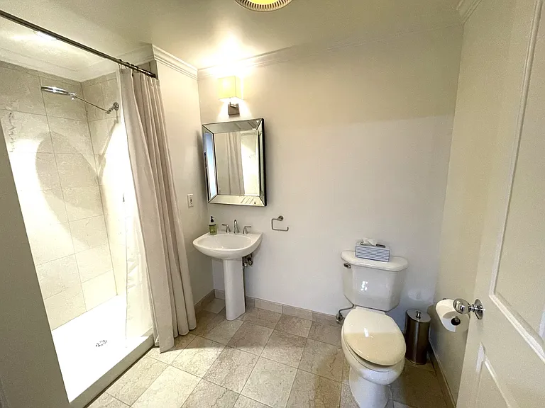 1597 Washington St #400 — Photo 13