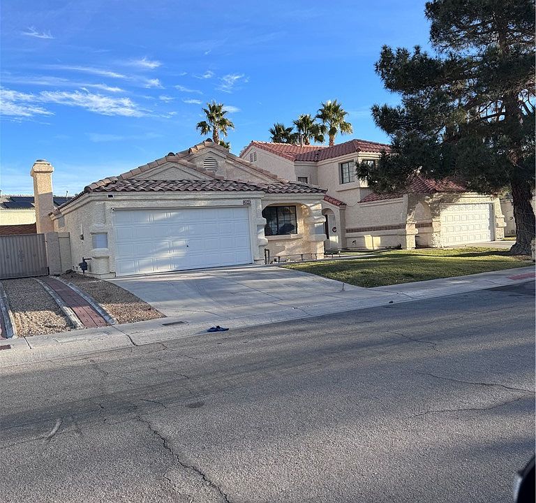 1st image of 2044 Waverly Cir
