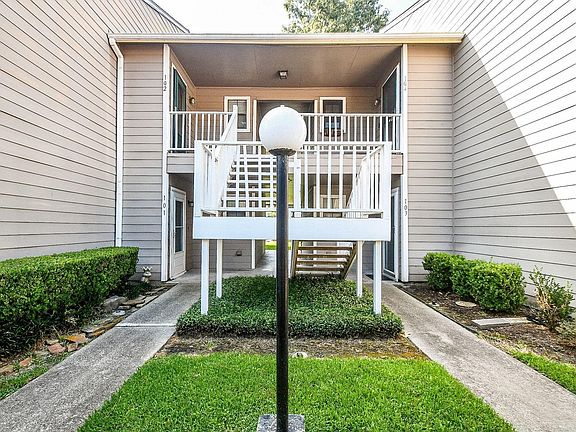 3rd image of 14911 Wunderlich Dr APT 106