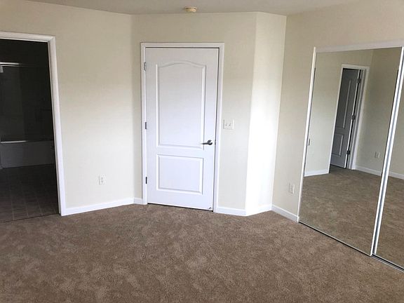 4th image of 644 Mesa Cir