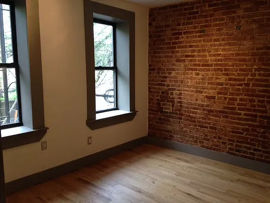 Rented by Premier Metro Realty Corp | media 3