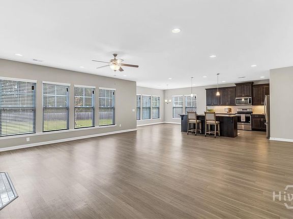 5th image of 264 Harmony Blvd