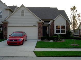 45559 Rathmore Dr, Macomb, MI 48044