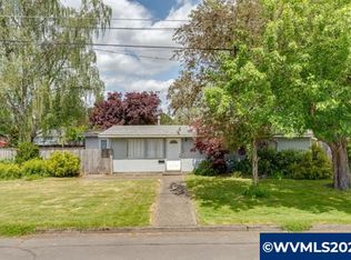 201 E 8th St, Newberg, OR 97132