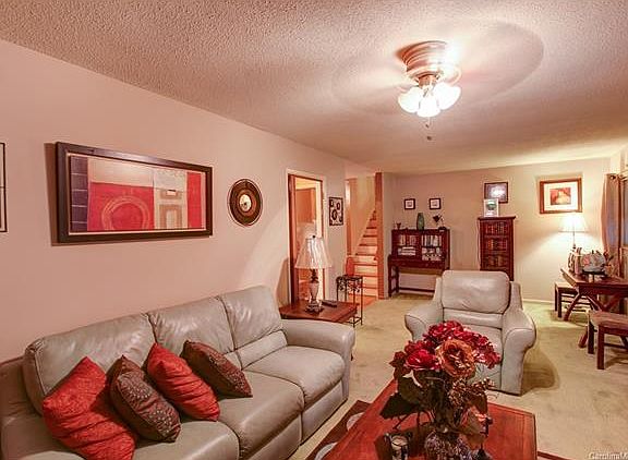 4th image of 1733 Aster Ln