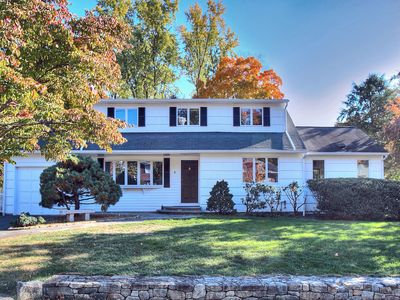 9 Loren Ln, Westport, CT, 06880
