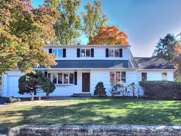 9 Loren Lane, Westport, CT 06880