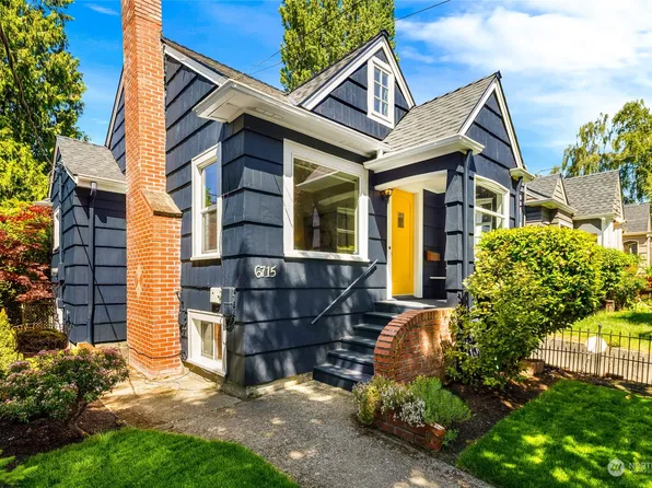 6715 12th Avenue NW, Seattle, WA 98117