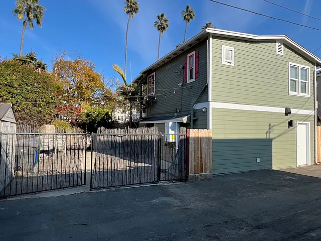 519 N Clementine St #3 — Photo 9