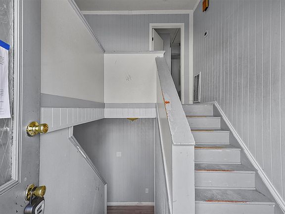 3rd image of 3218 Timberlark Dr