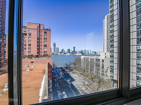 2nd image of 300 Albany St APT 8D