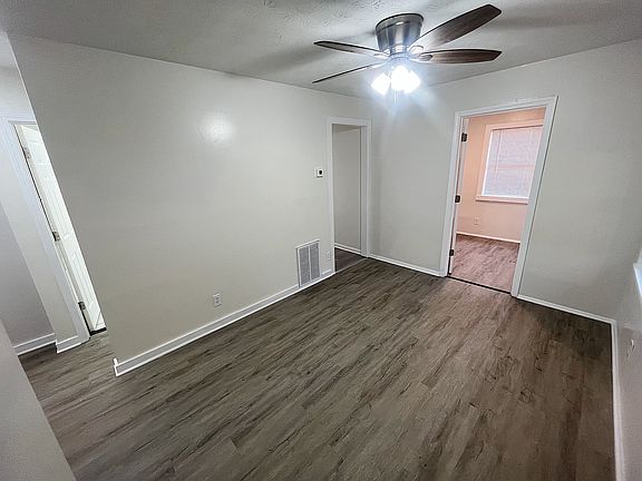 4th image of 3851 Orange St