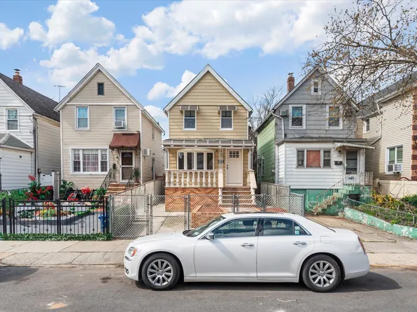 934 East 98th Street image 1 of 19