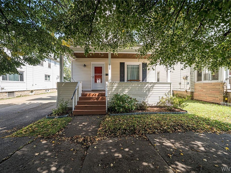 1st image of 124 Ruggles St