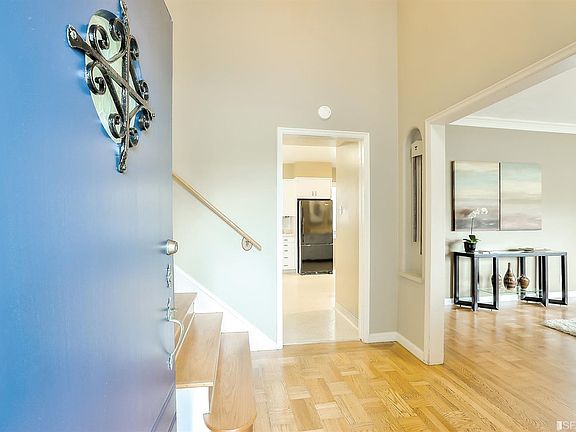 2nd image of 100 Teresita Blvd