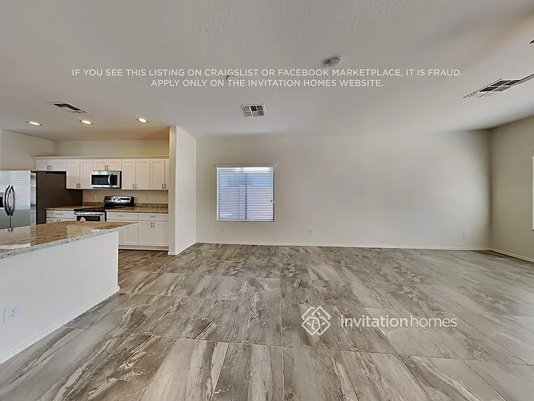 10821 W Madison St — Photo 5